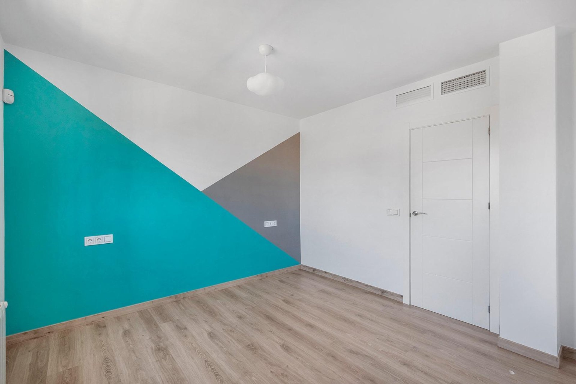 Resale - Villa - Torrevieja - Aguas nuevas 1