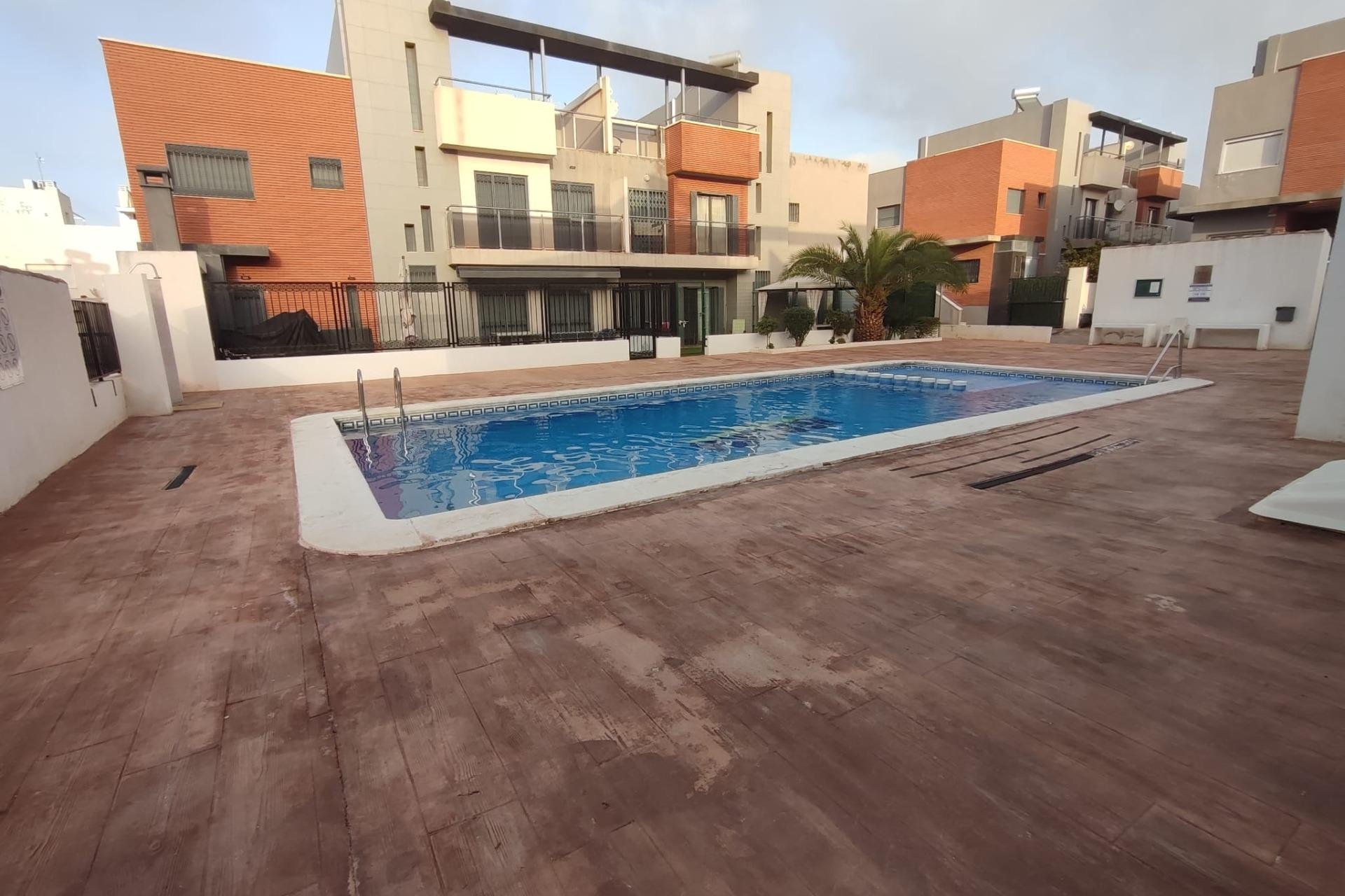 Resale - Villa - Torrevieja - Aguas Nuevas