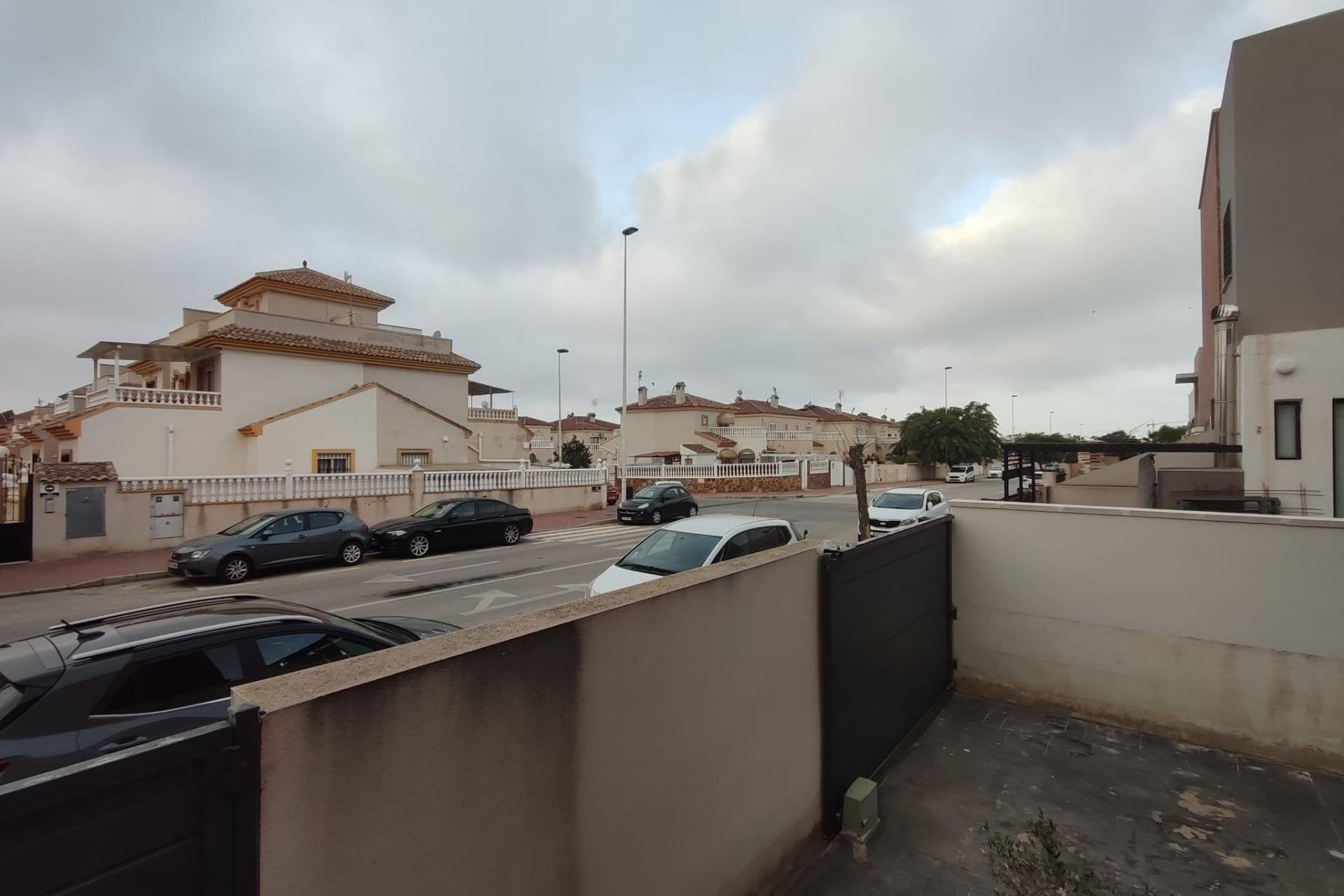 Resale - Villa - Torrevieja - Aguas Nuevas