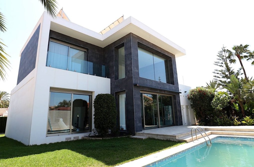 Resale - Villa - Torrevieja - Los Angeles