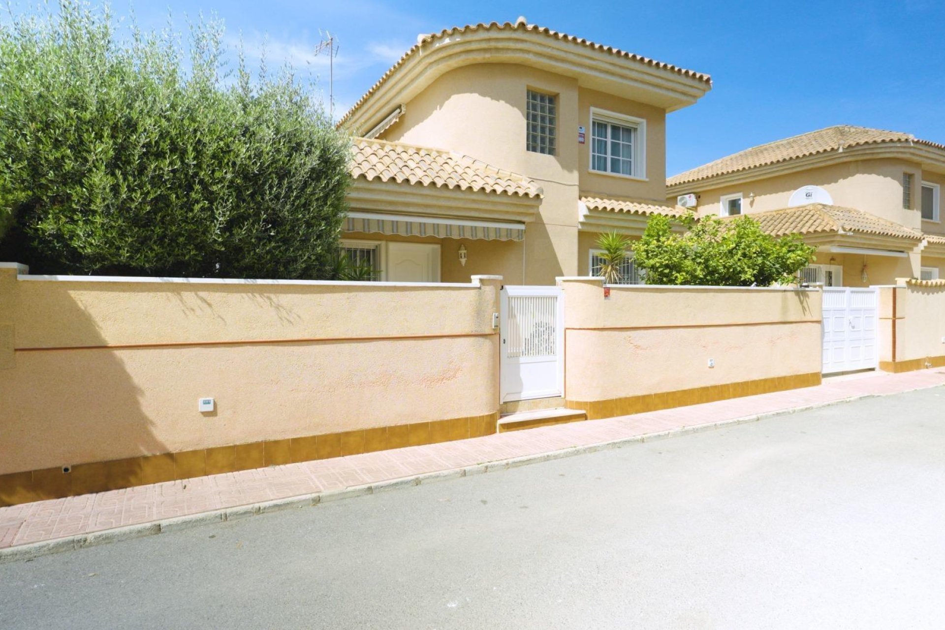 Resale - Villa - Torrevieja - Los Balcones - Los Altos del Edén