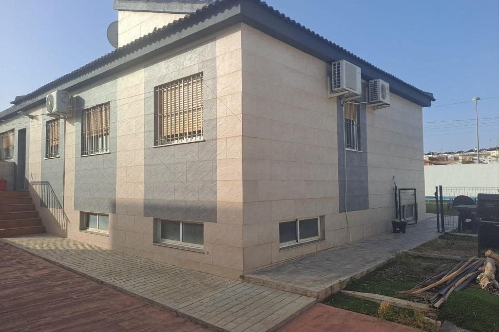 Resale - Villa - Torrevieja - Los balcones