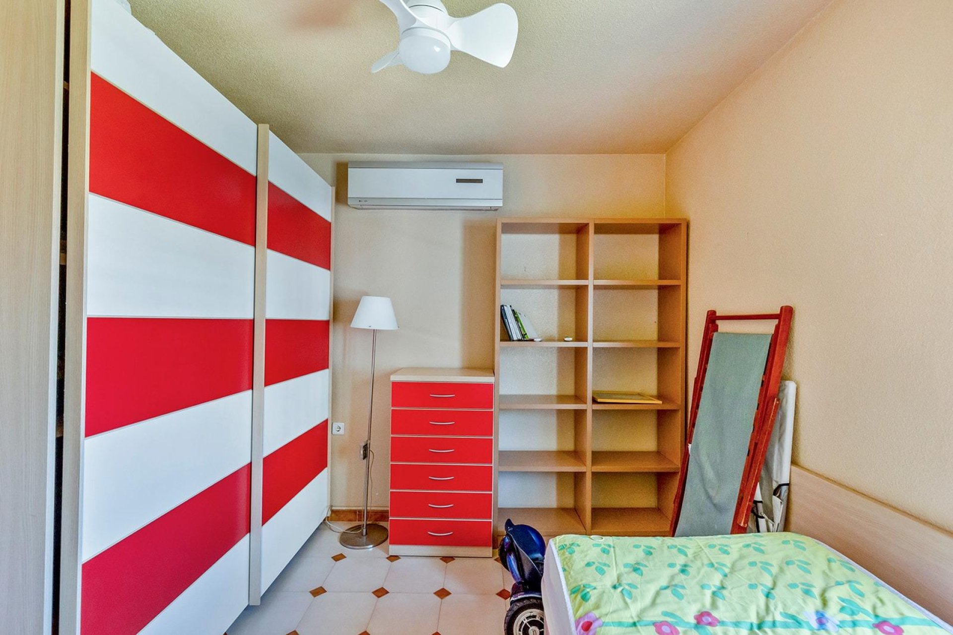 Resale - Villa - Torrevieja - Punta prima