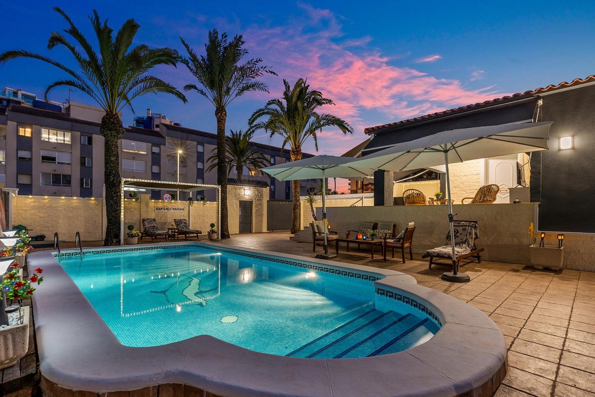 Resale - Villa - Torrevieja - Punta prima