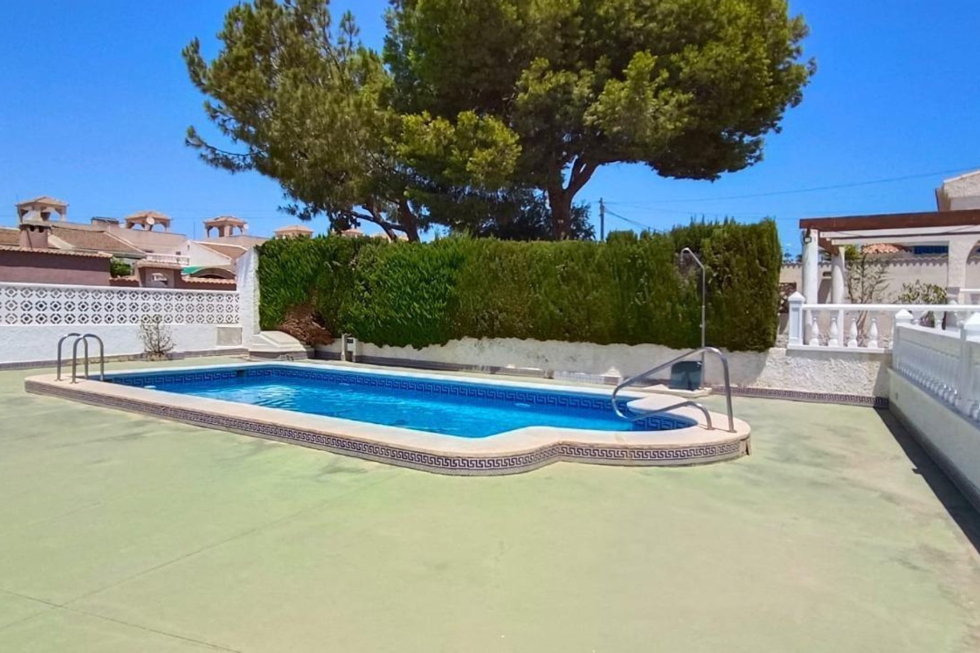 Resale - Villa - Torrevieja - San luis