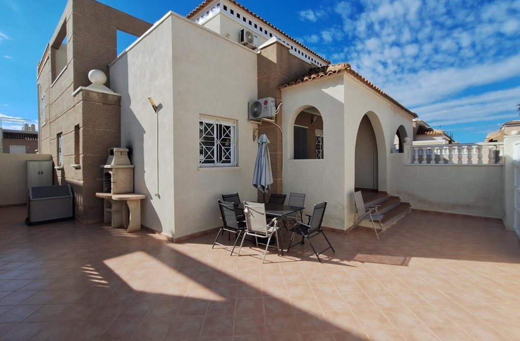 Resale - Villa - Torrevieja - Torreblanca