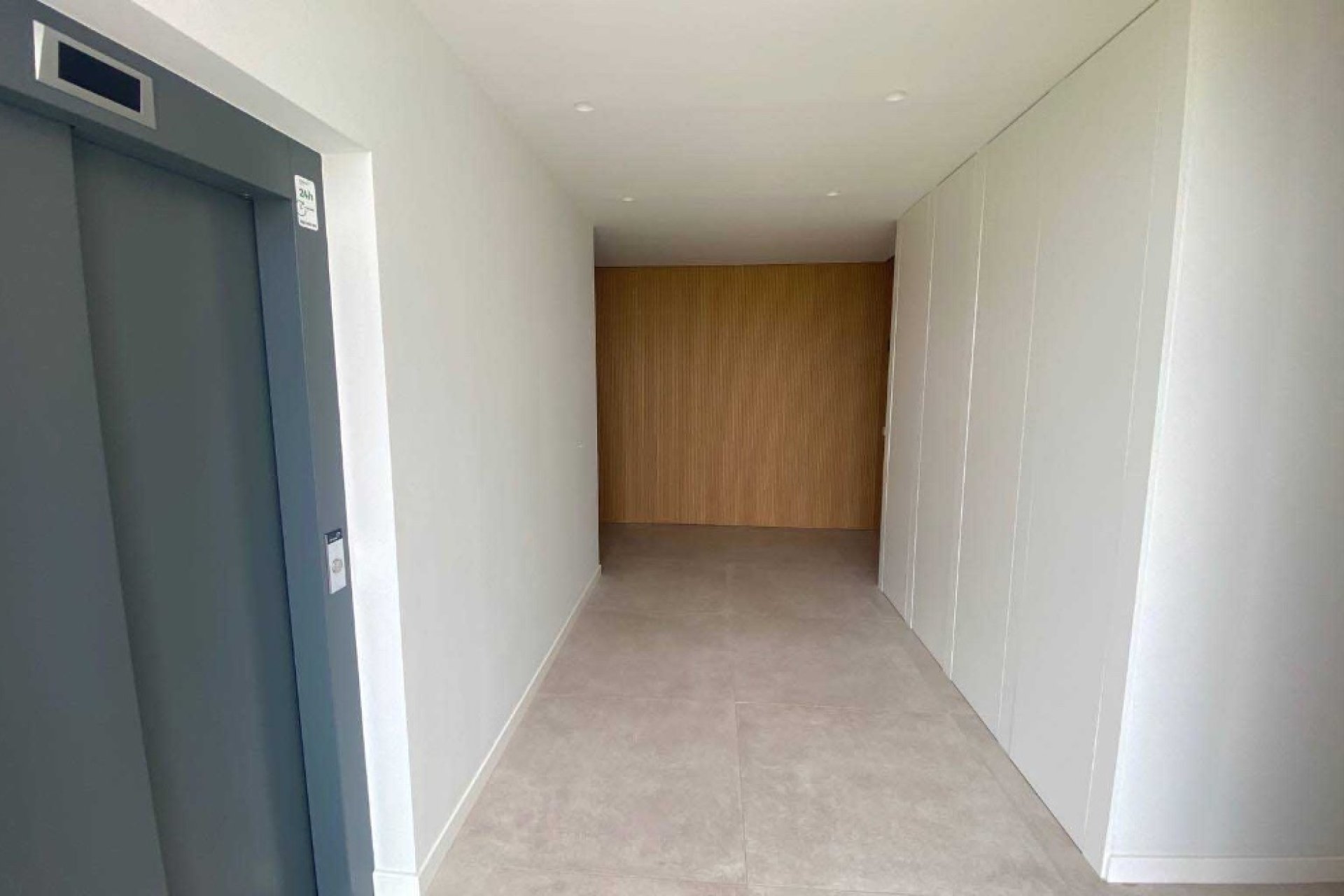 Reventa - Apartamento - Las Colinas - Las Colinas Golf