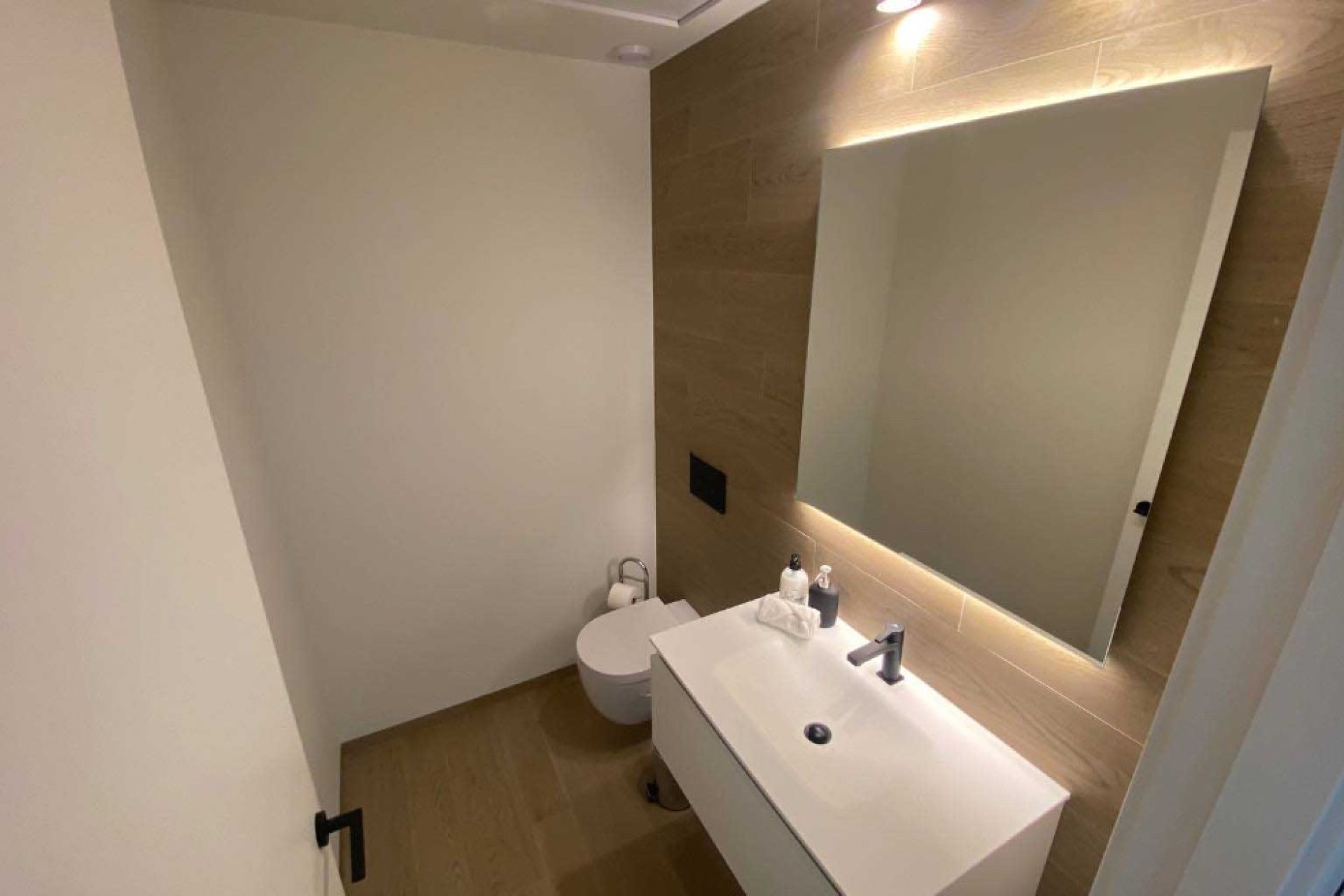 Reventa - Apartamento - Las Colinas - Las Colinas Golf