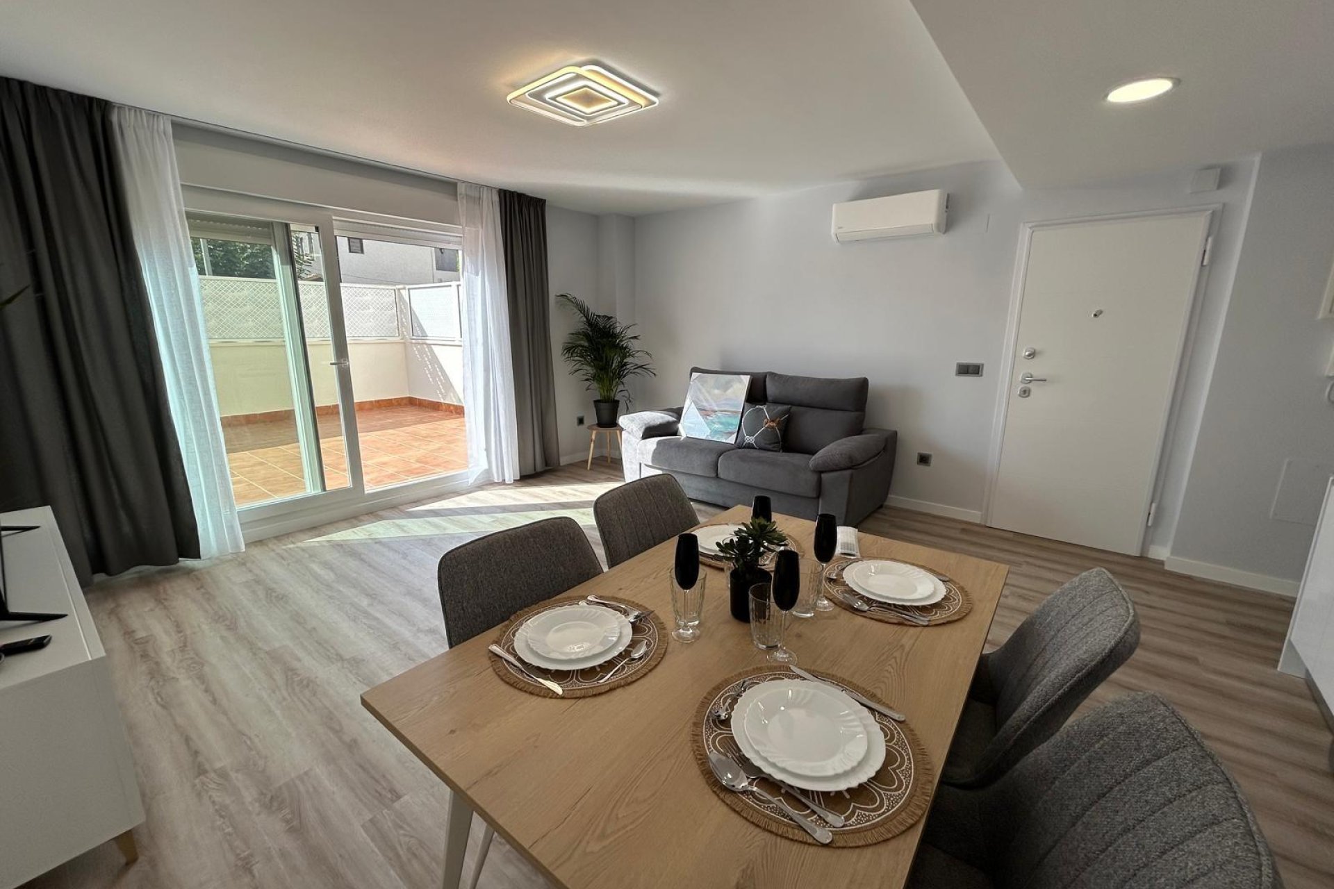 Reventa - Apartamento - Torrevieja - Calas blanca