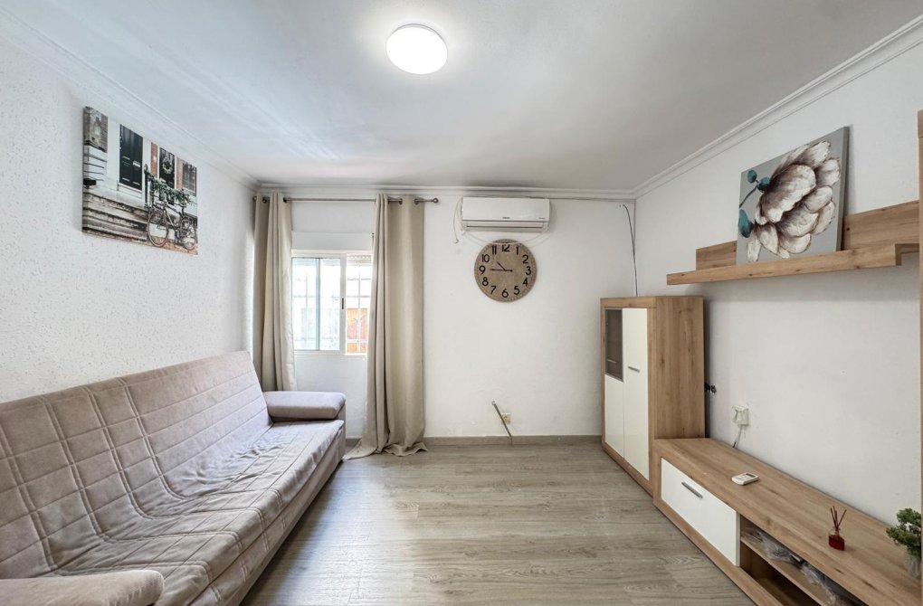 Reventa - Apartamento - Torrevieja - Centro