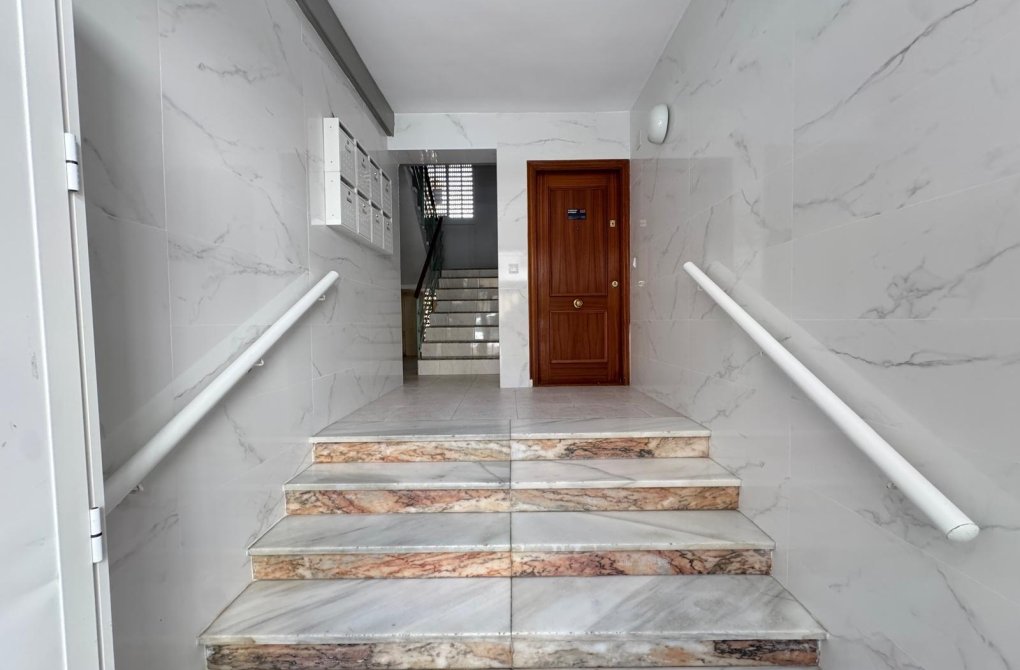 Reventa - Apartamento - Torrevieja - Centro