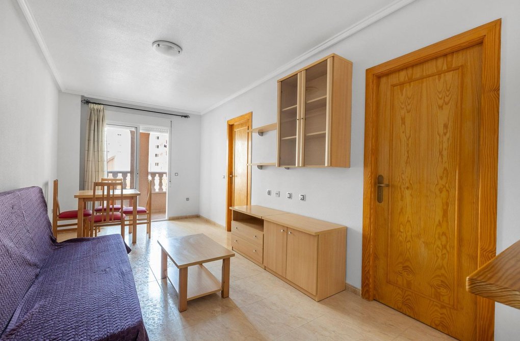 Reventa - Apartamento - Torrevieja - Estacion de autobuses