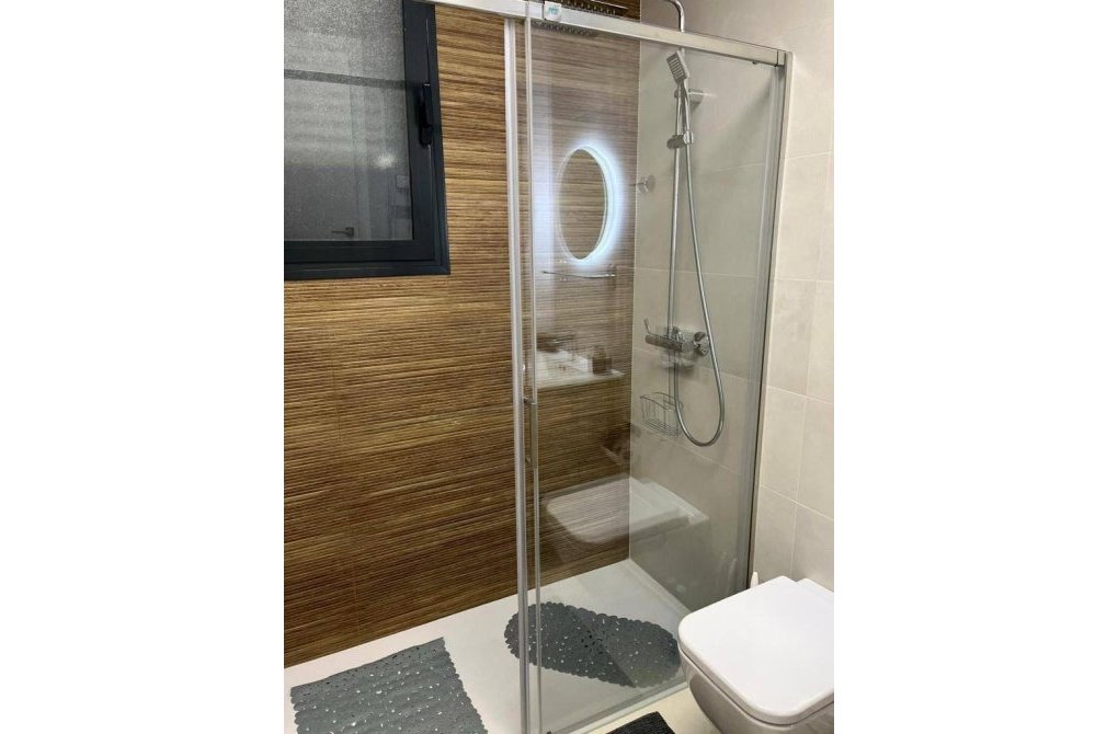 Reventa - Apartamento - Torrevieja - Estacion de autobuses