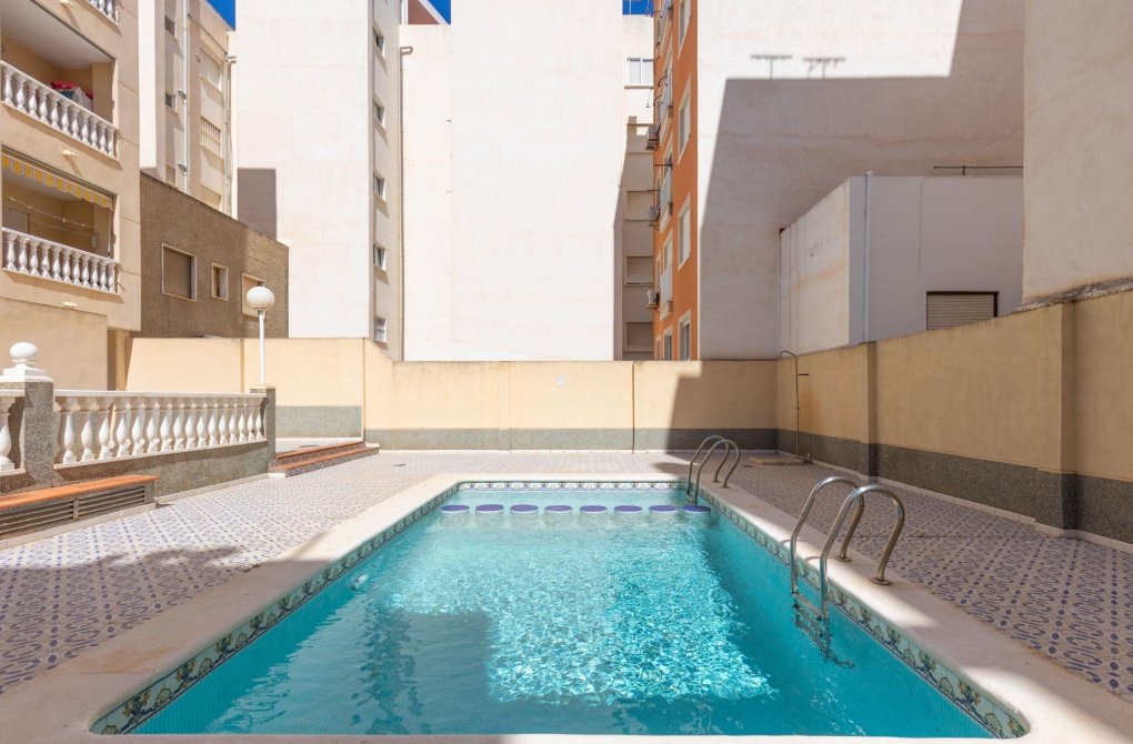 Reventa - Apartamento - Torrevieja - Estacion de autobuses