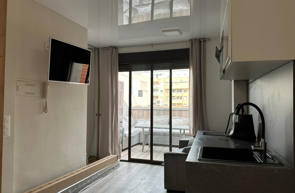 Reventa - Apartamento - Torrevieja - Estacion de autobuses