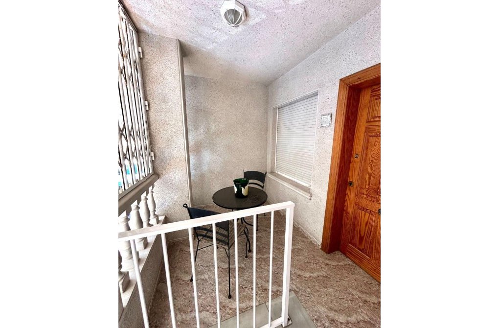 Reventa - Apartamento - Torrevieja - Estacion de autobuses