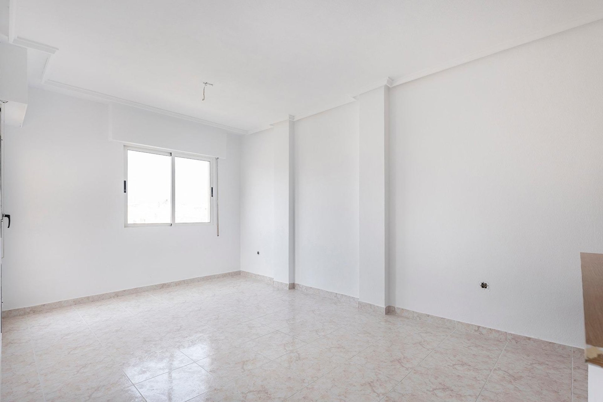 Reventa - Apartamento - Torrevieja - Estacion de autobuses