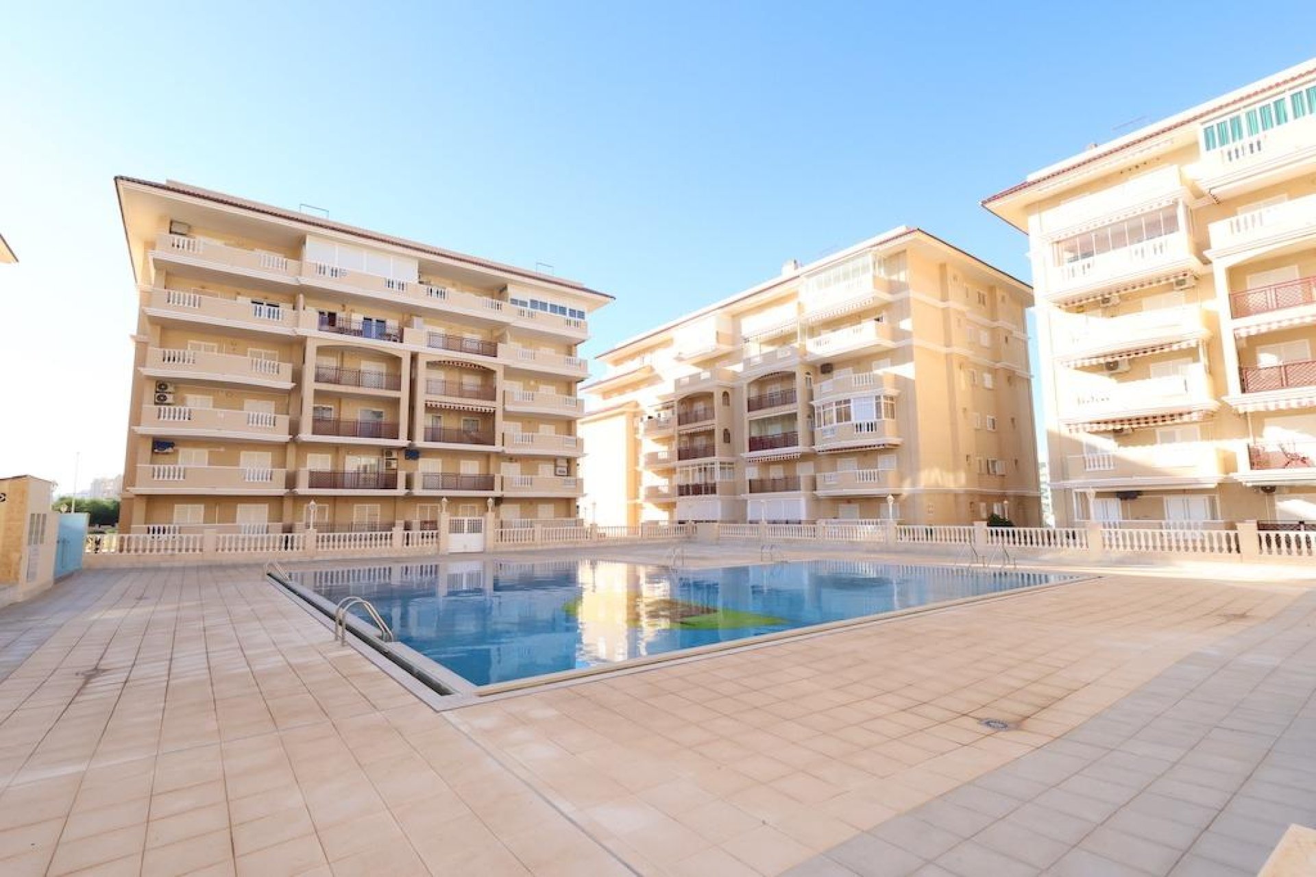 Reventa - Apartamento - Torrevieja - La Mata