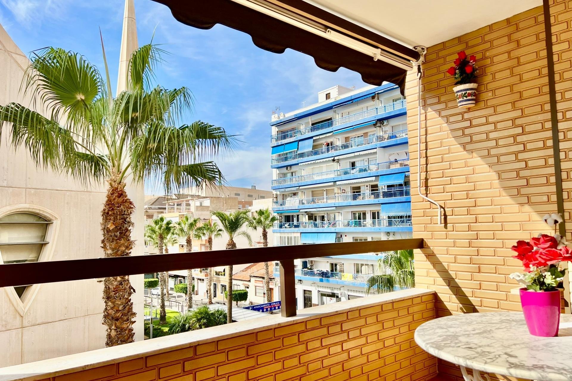 Reventa - Apartamento - Torrevieja - Las Piscinas Naturales