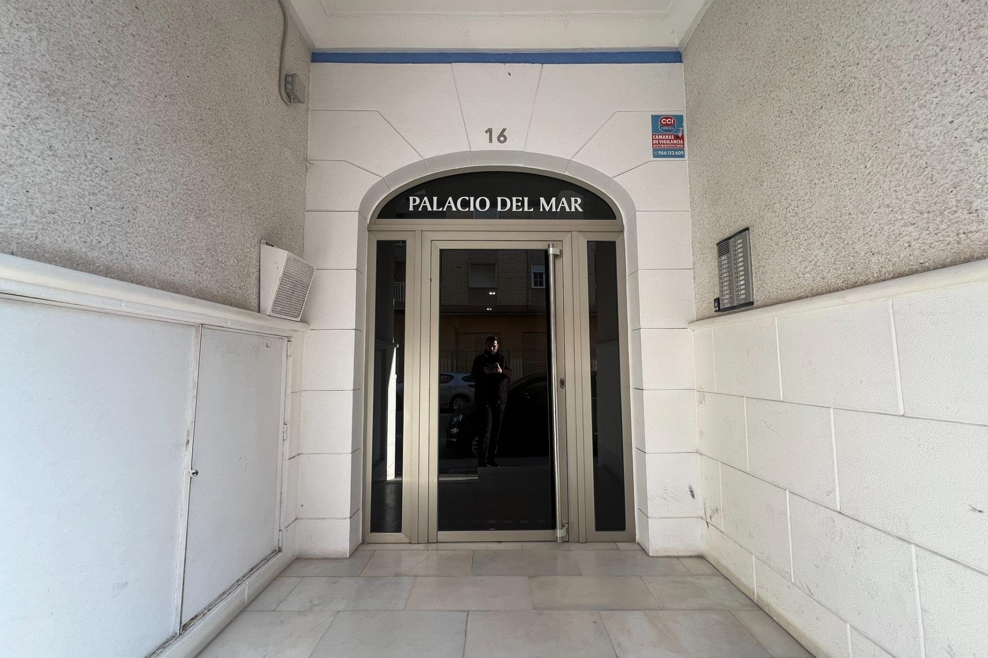 Reventa - Apartamento - Torrevieja - Playa de los locos