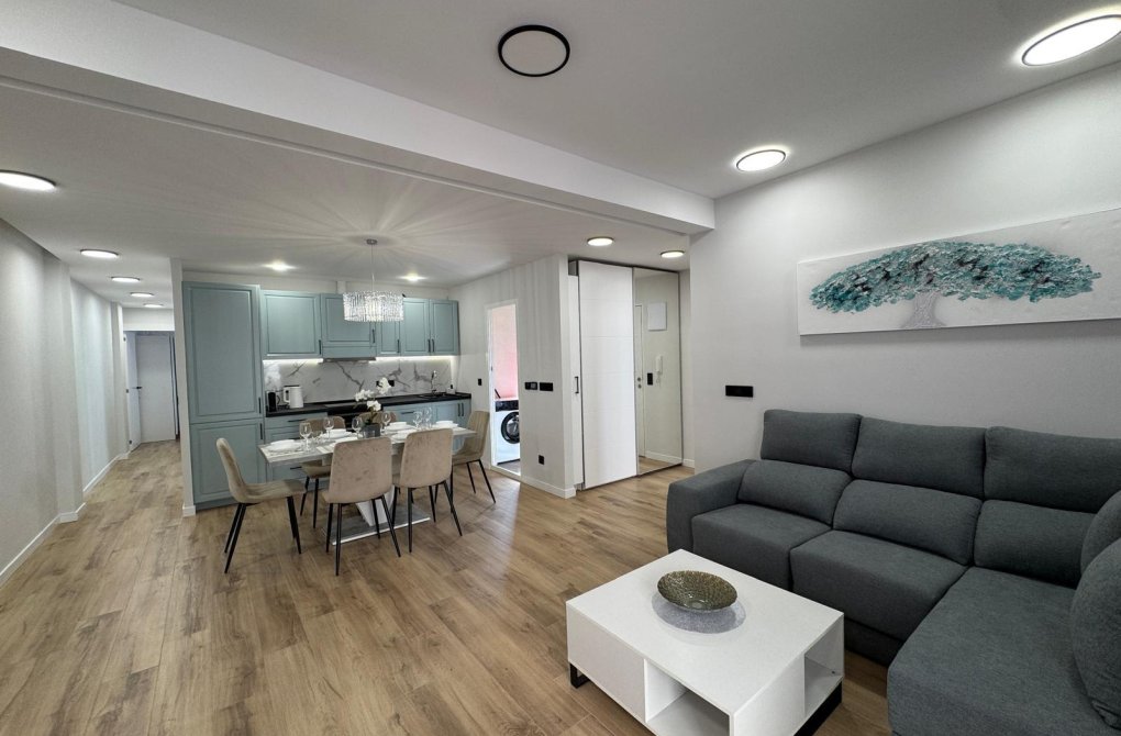 Reventa - Apartamento - Torrevieja - Playa del cura