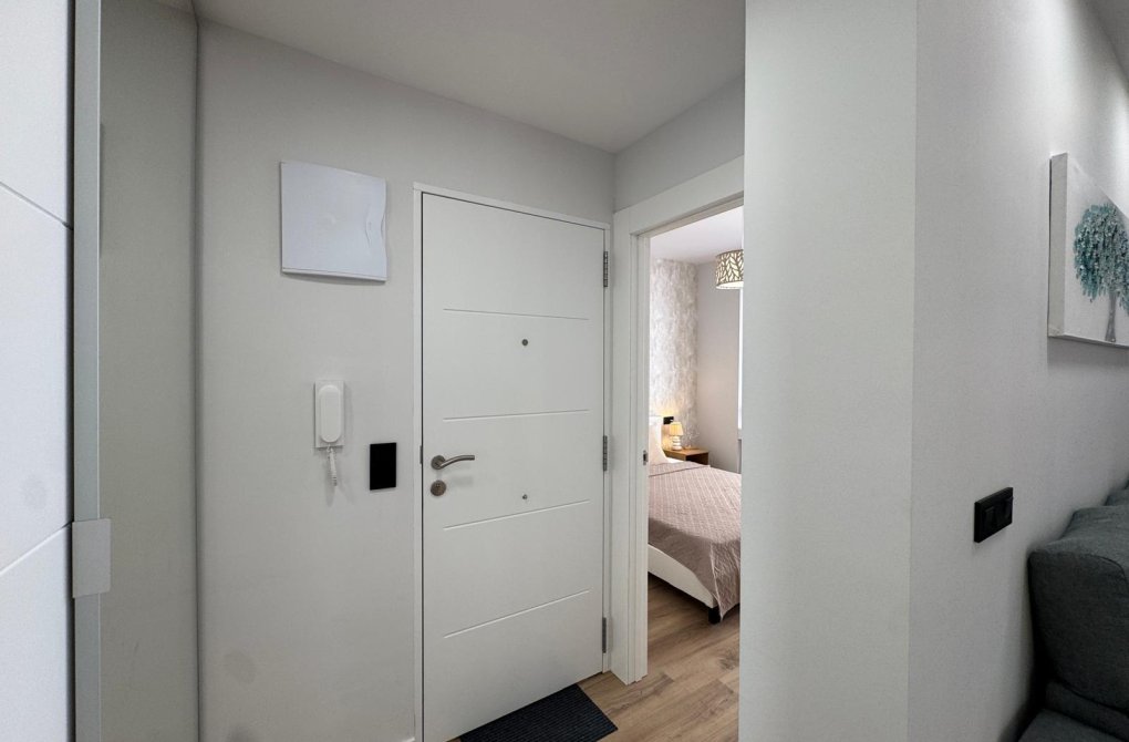 Reventa - Apartamento - Torrevieja - Playa del cura