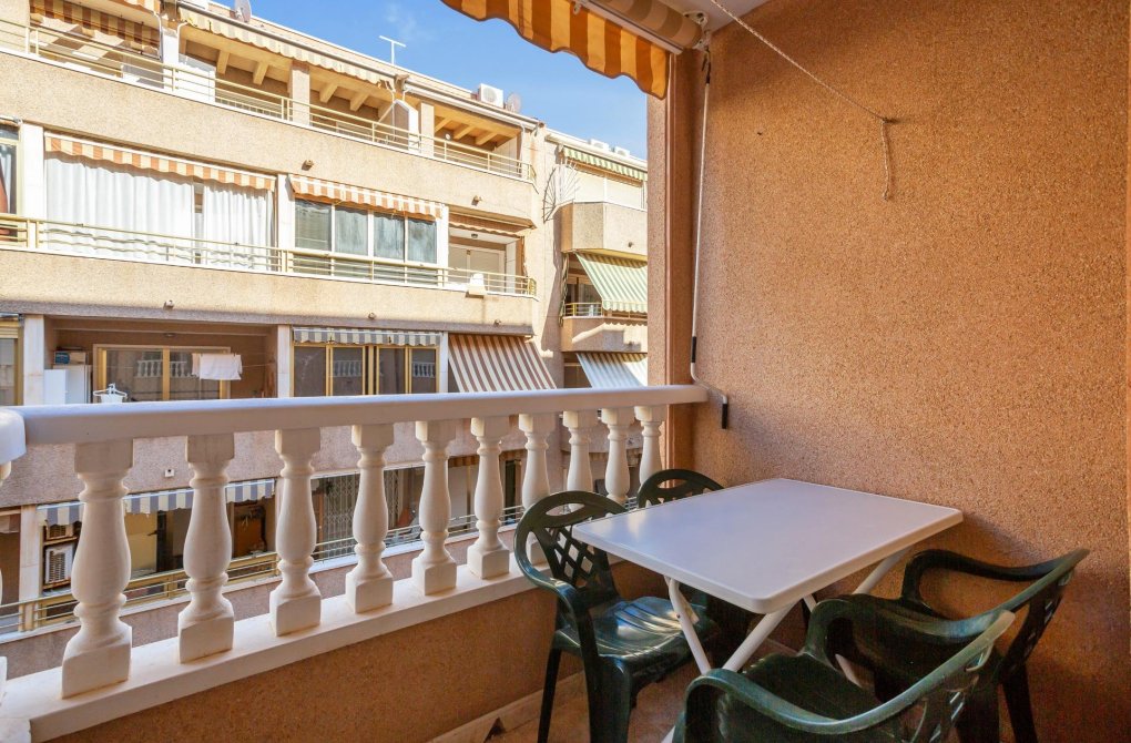 Reventa - Apartamento - Torrevieja - Playa del Cura