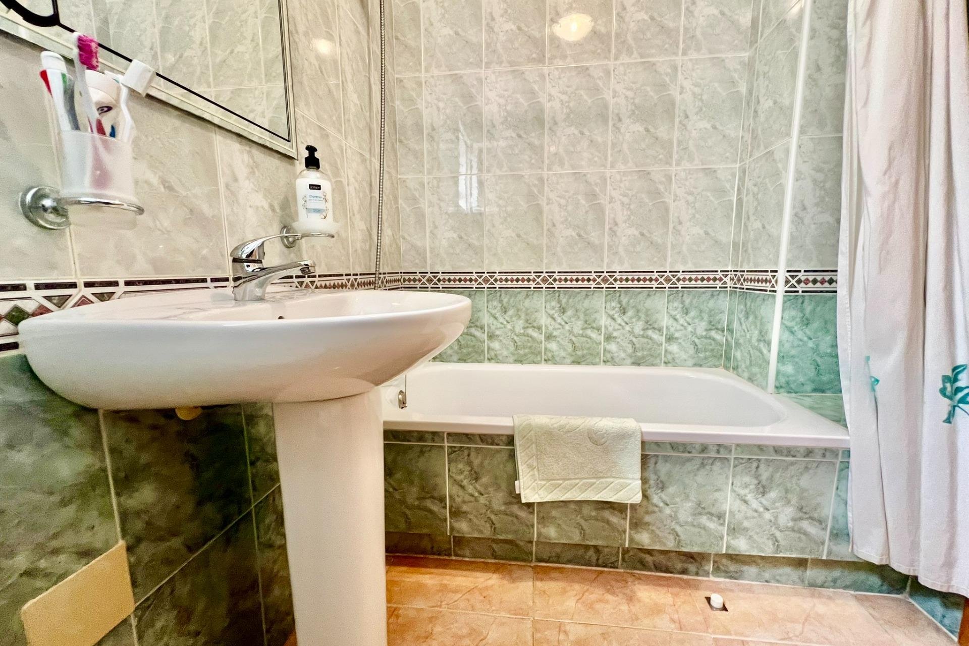 Reventa - Apartamento - Torrevieja - Playa del cura