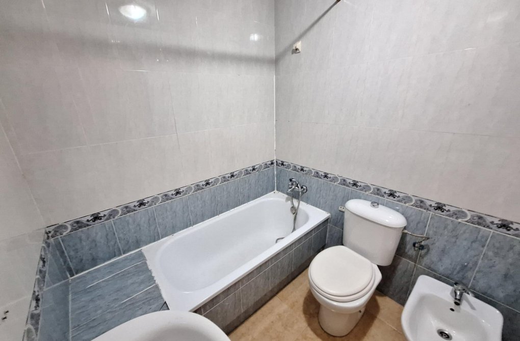 Reventa - Apartamento - Torrevieja - Playa del cura