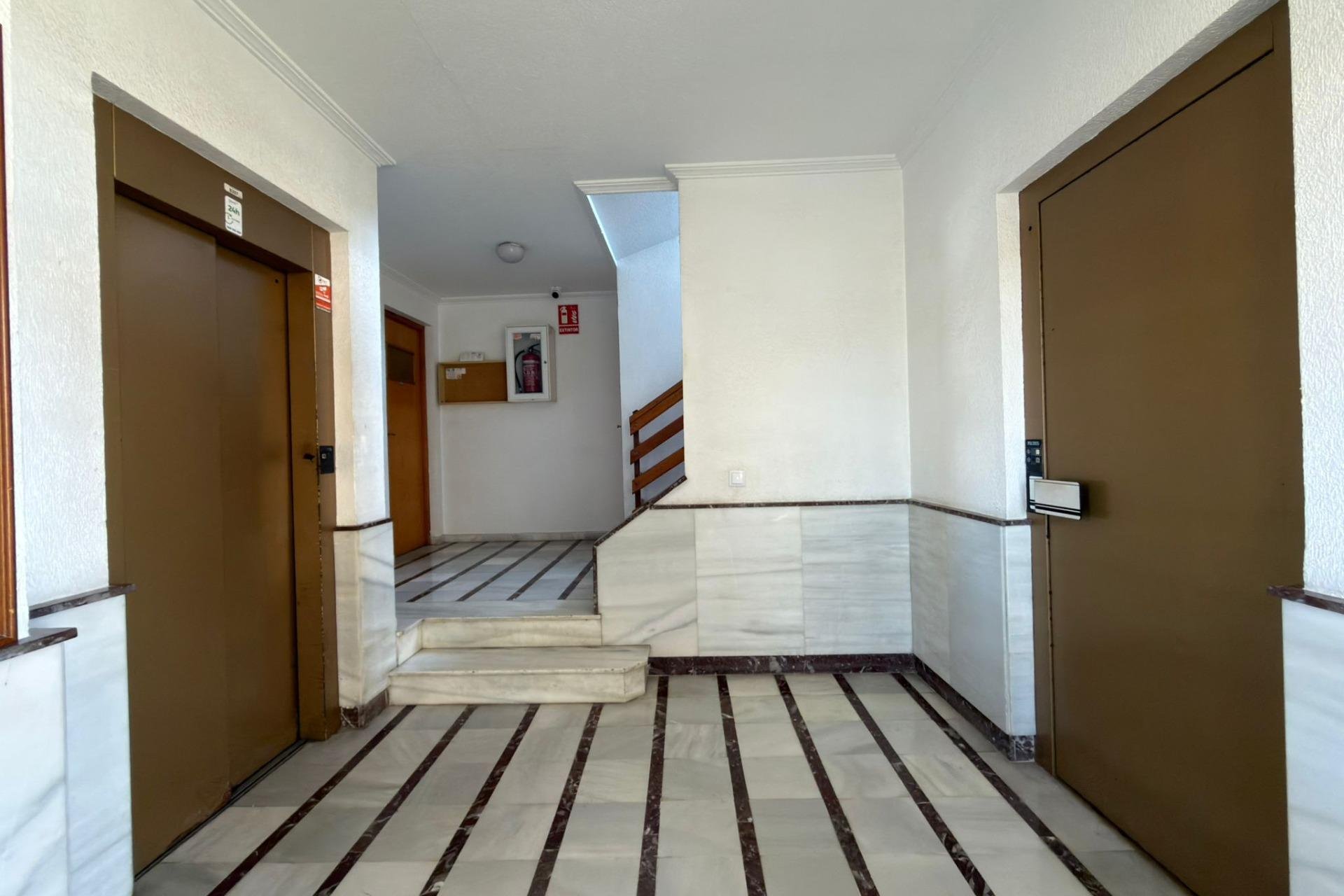 Reventa - Apartamento - Torrevieja - Playa del cura