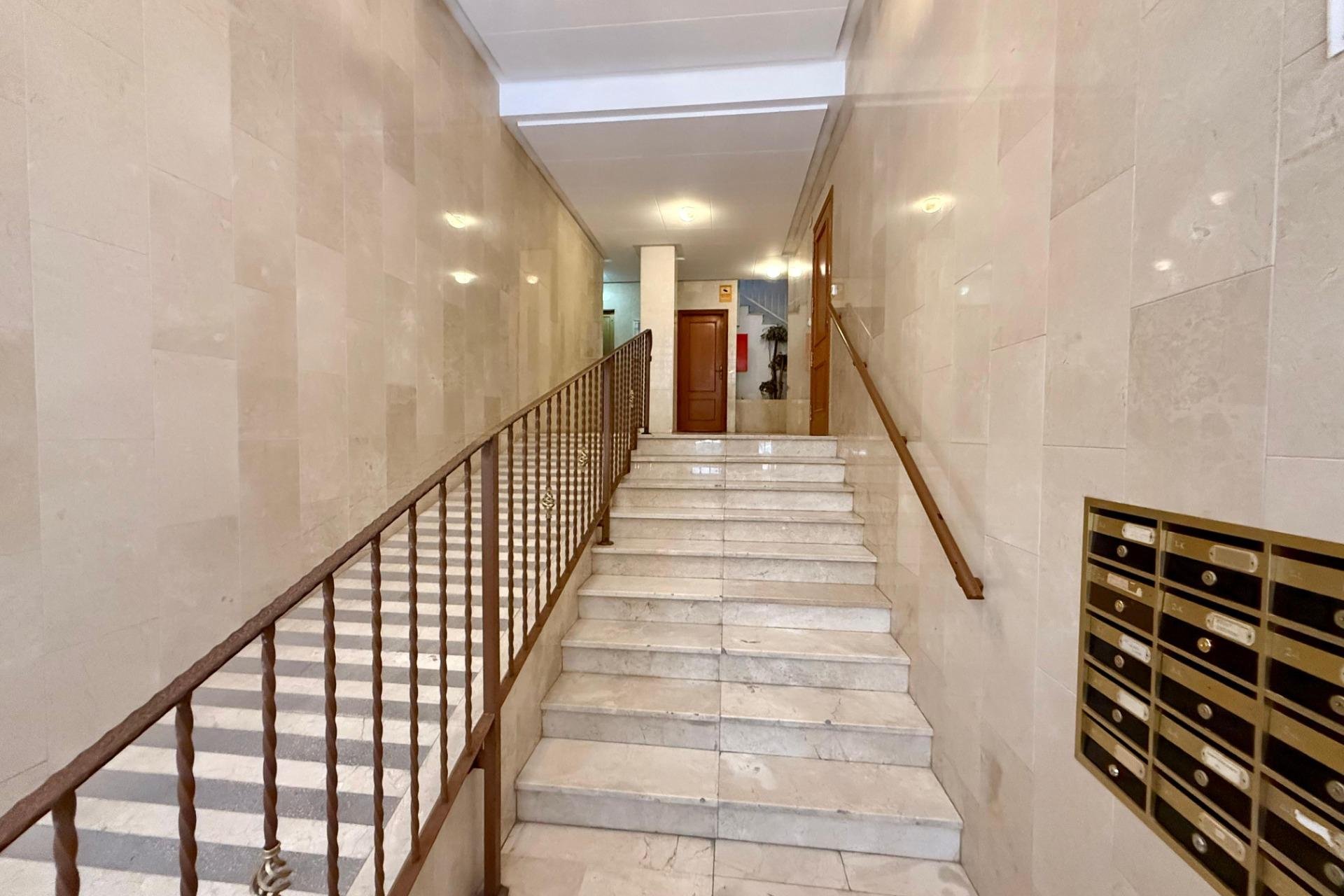 Reventa - Apartamento - Torrevieja - Playa del cura