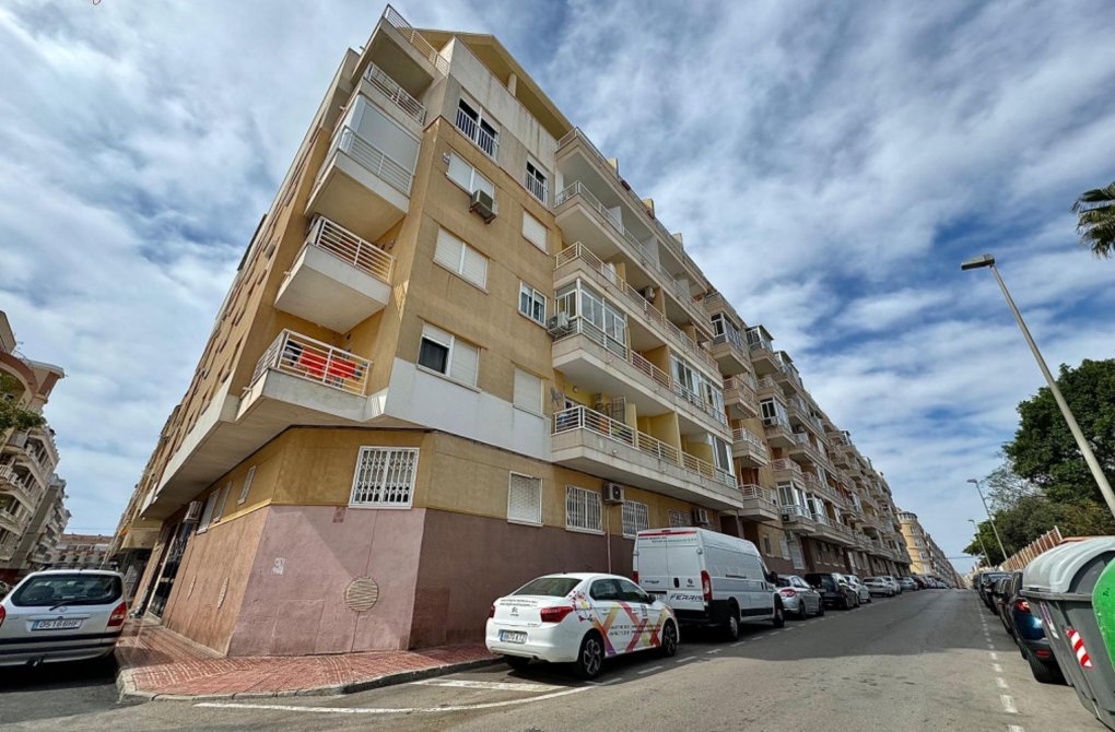 Reventa - Apartamento - Torrevieja - Playa del cura