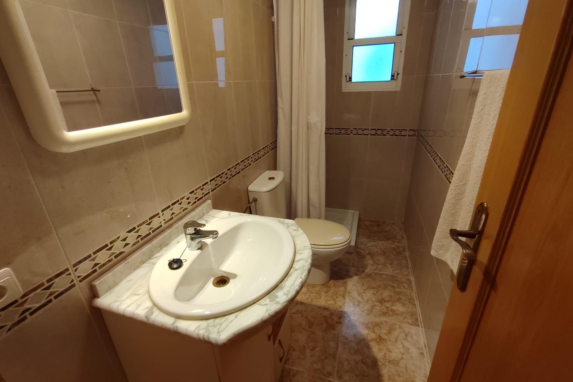 Reventa - Apartamento - Torrevieja - Playa del cura