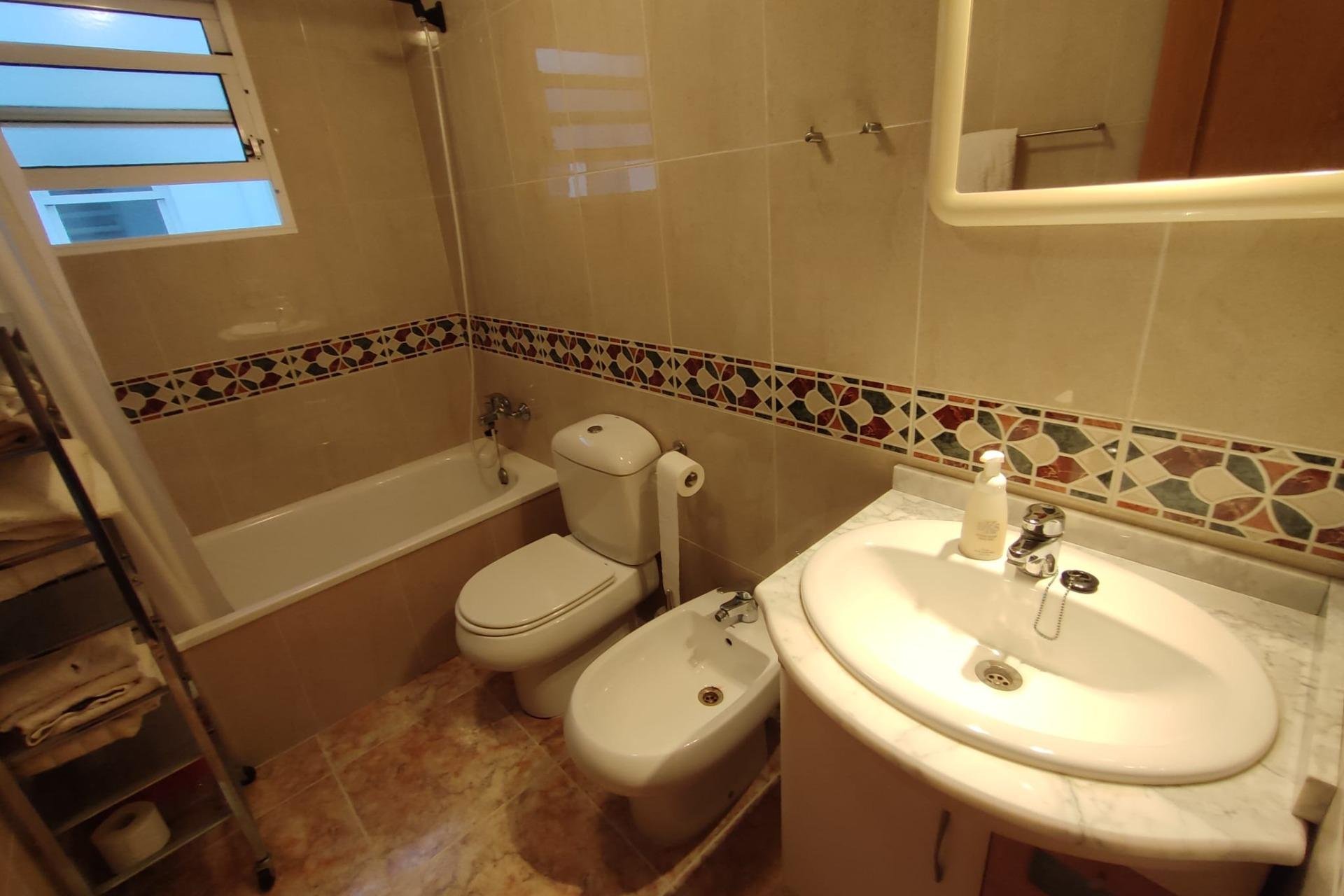 Reventa - Apartamento - Torrevieja - Playa del cura