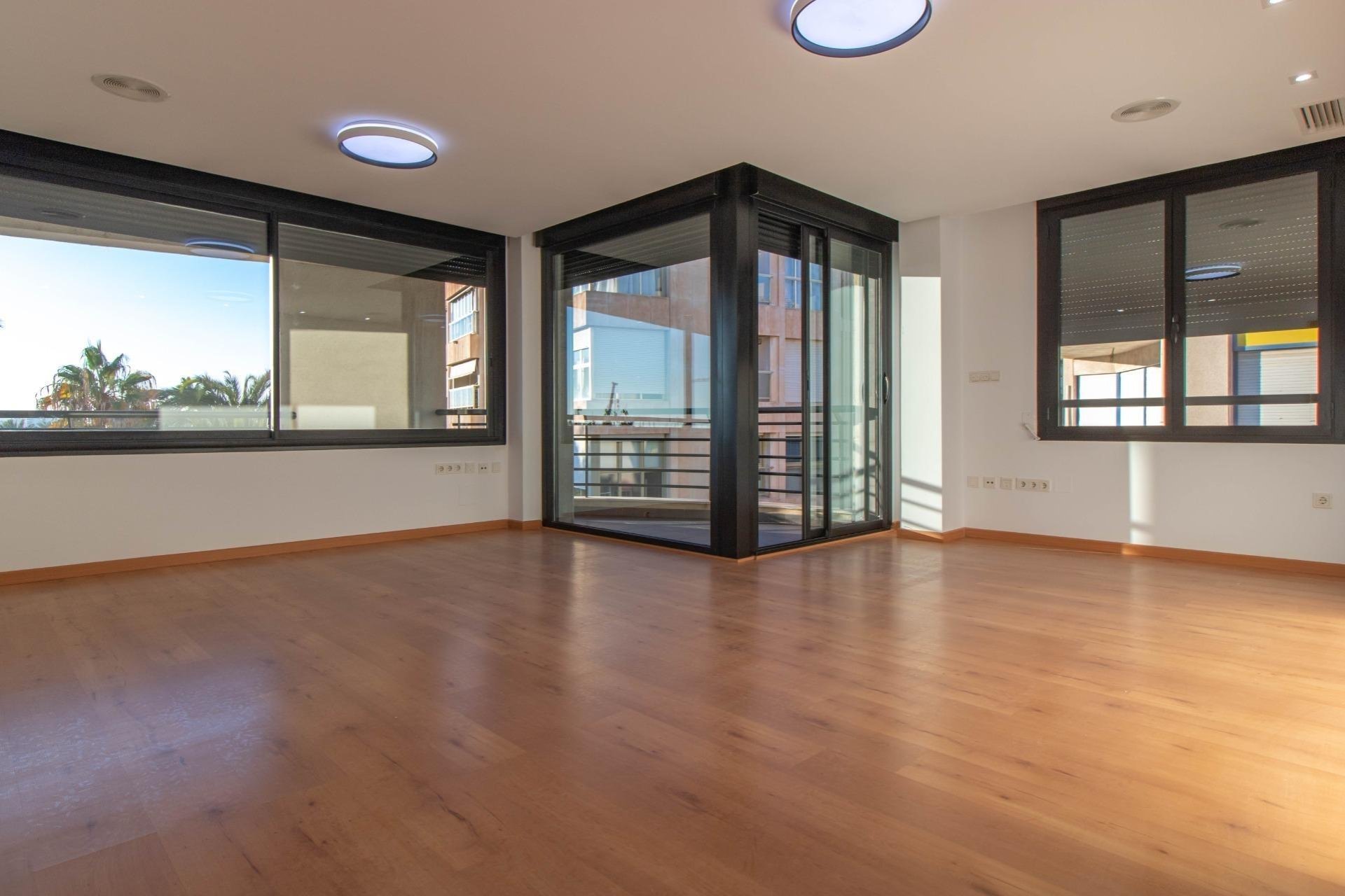 Reventa - Apartamento - Torrevieja - Puerto Deportivo