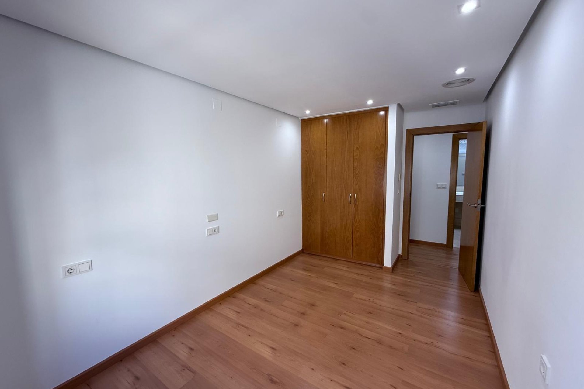 Reventa - Apartamento - Torrevieja - Puerto Deportivo