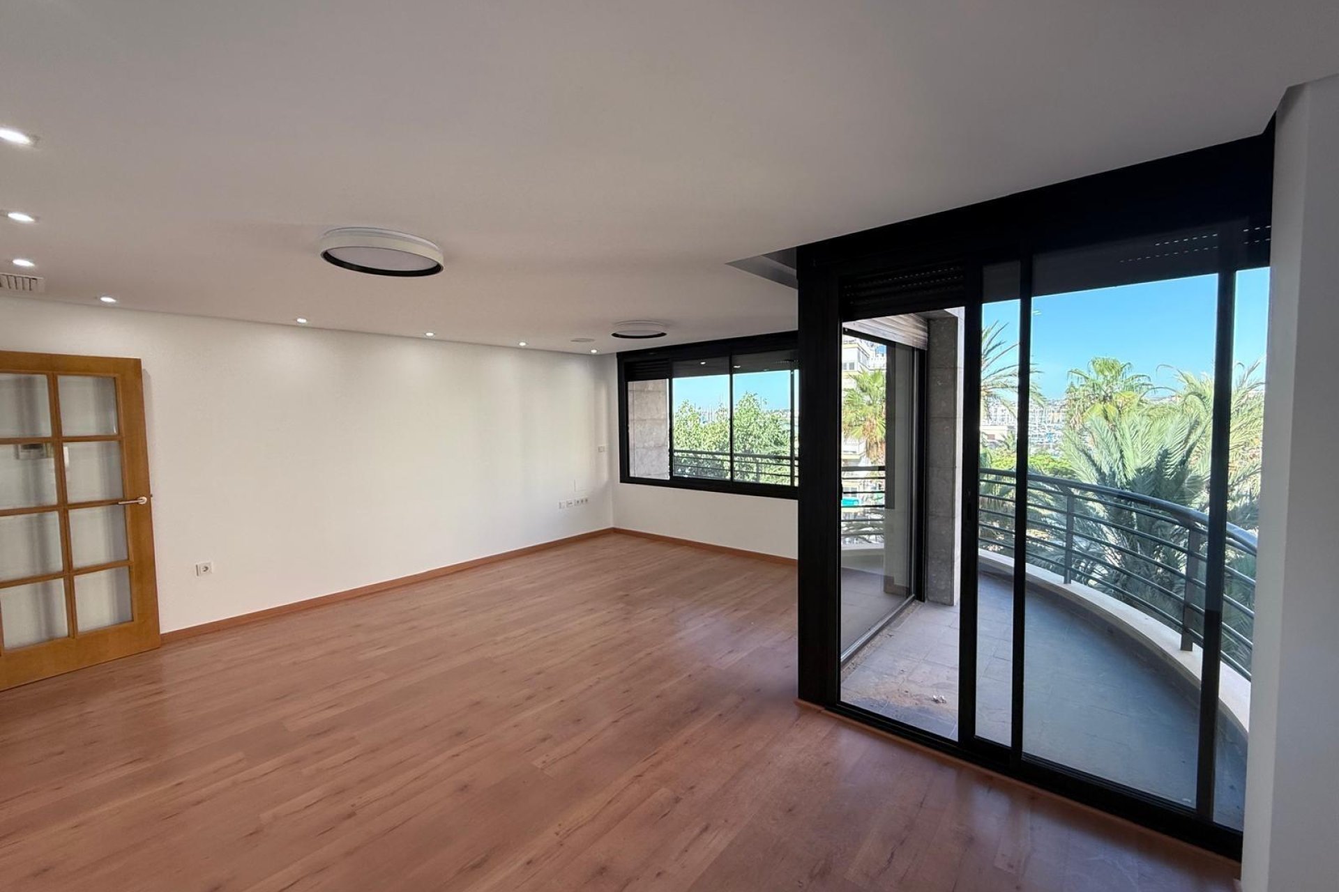 Reventa - Apartamento - Torrevieja - Puerto Deportivo