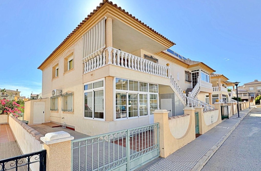 Reventa - Bungalow - Orihuela Costa - La Zenia