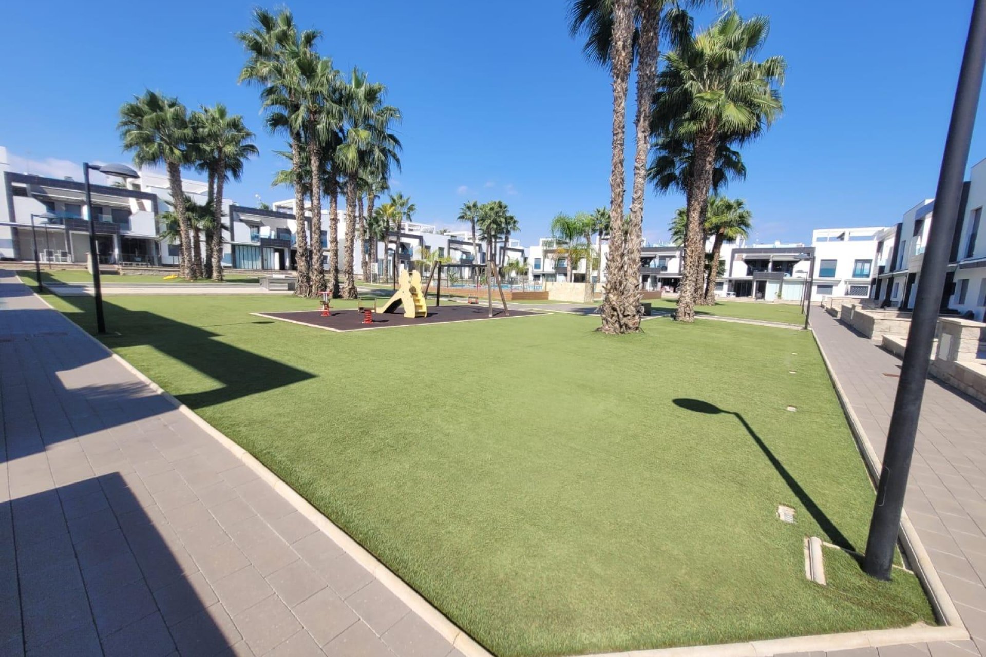 Reventa - Bungalow - Orihuela Costa - La Zenia