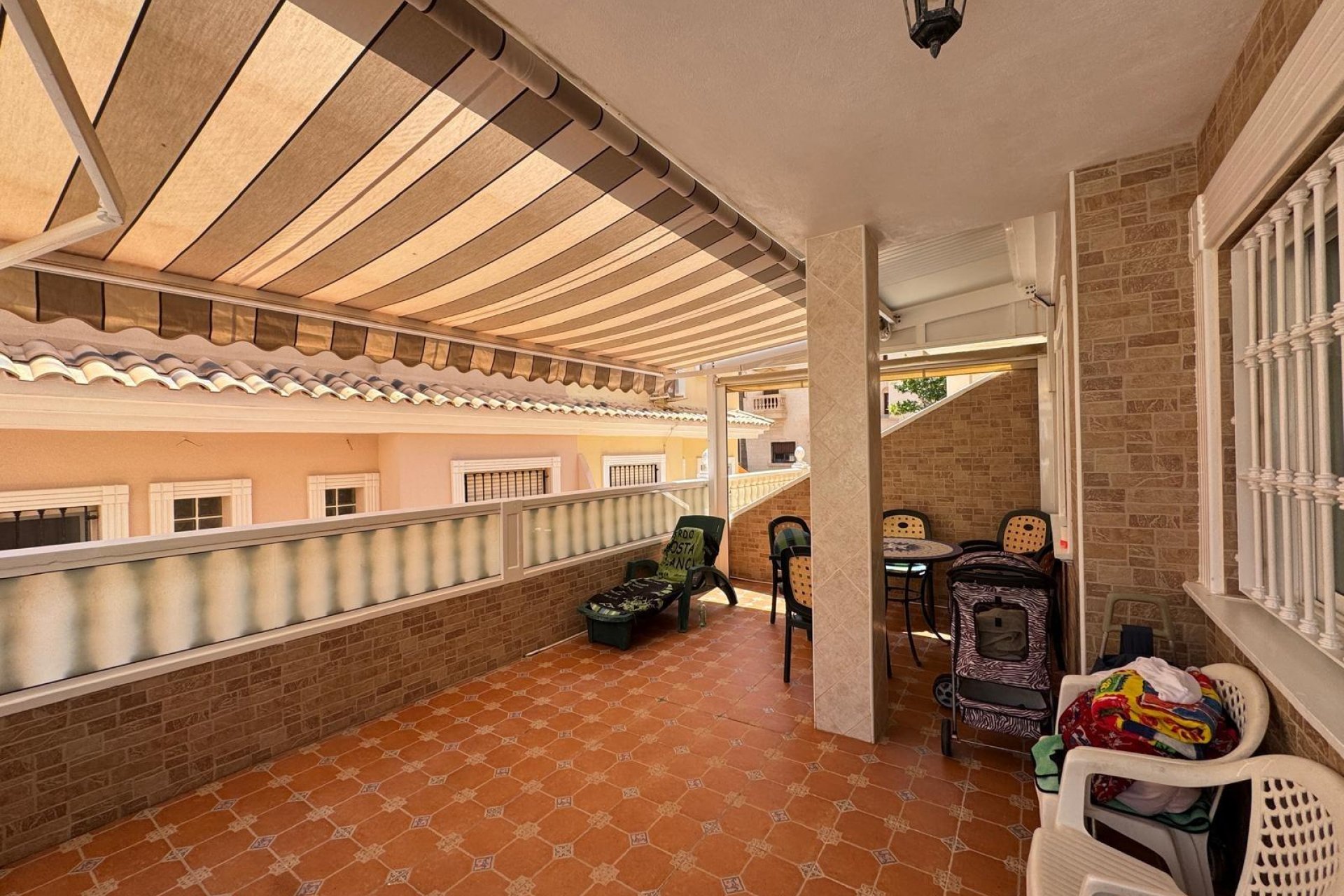 Reventa - Casa adosada - Guardamar del Segura - Urbanizaciones