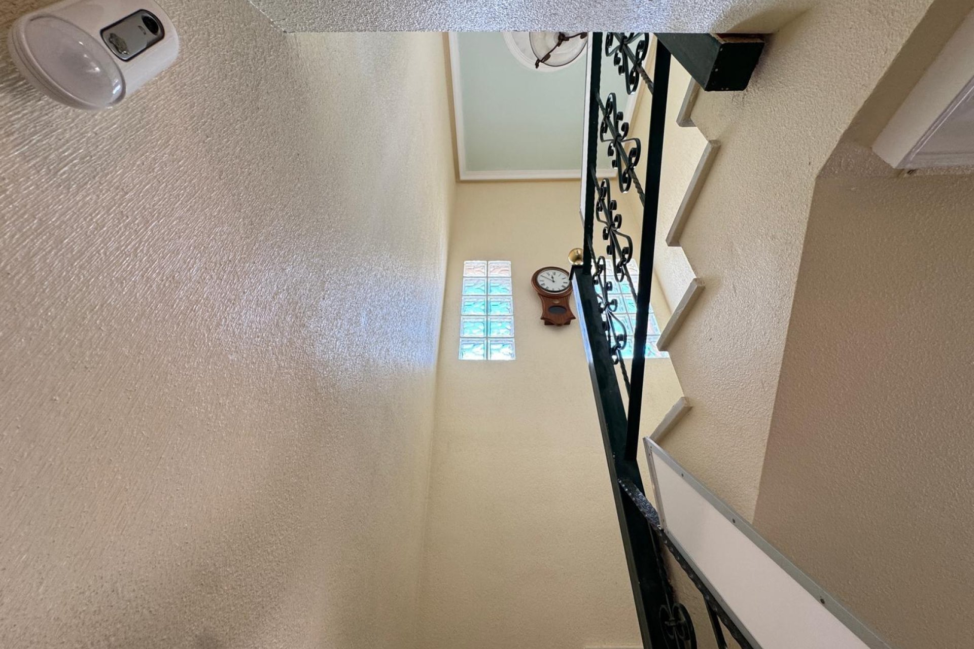 Reventa - Casa adosada - Guardamar del Segura - Urbanizaciones