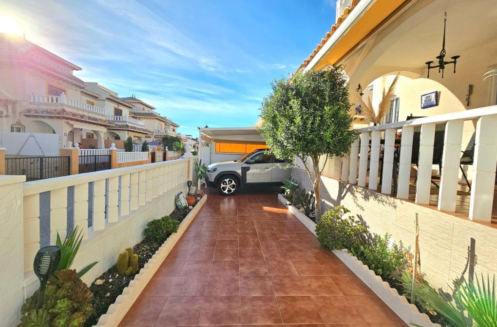 Reventa - Casa adosada - Orihuela Costa - Lomas de Cabo Roig