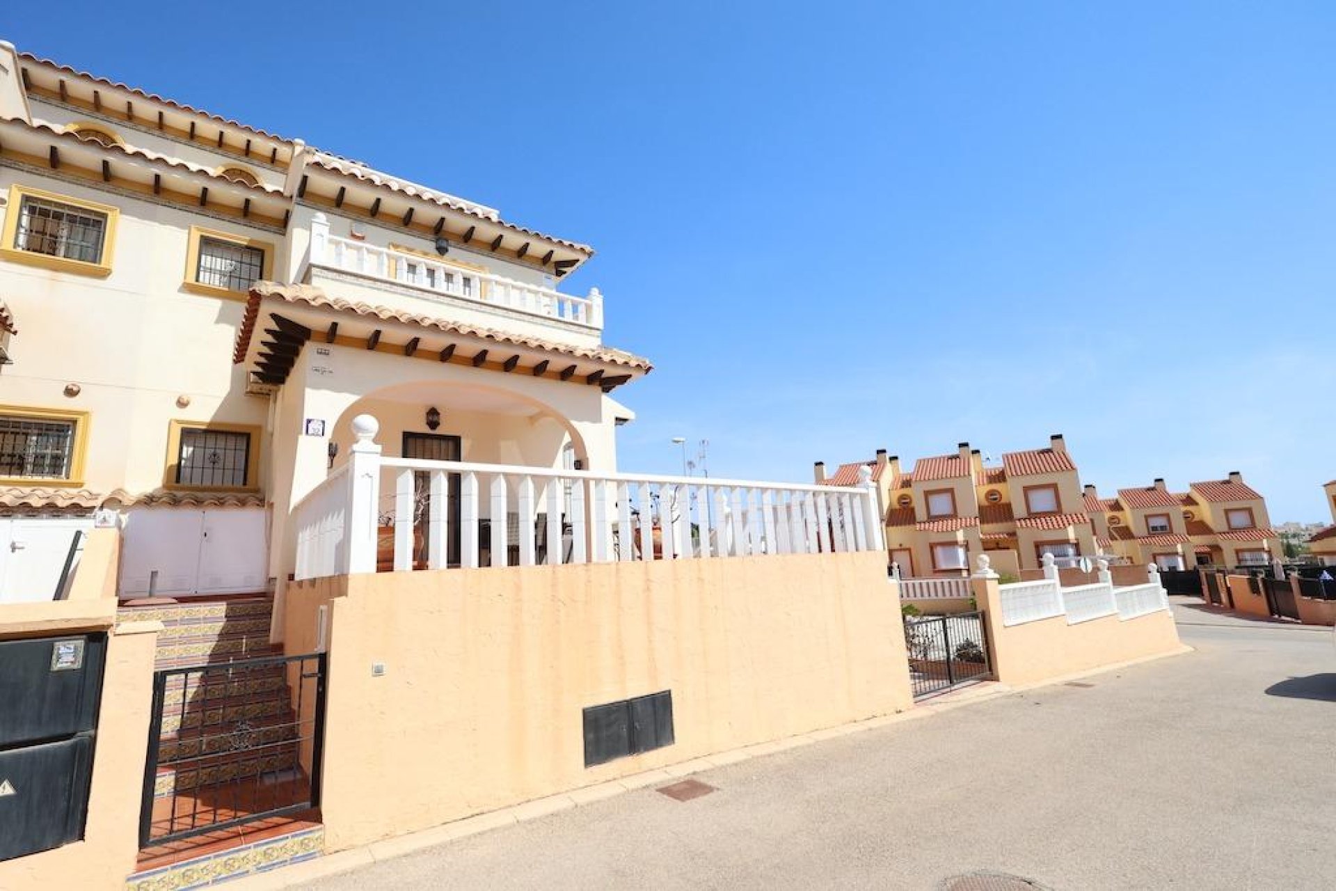 Reventa - Casa adosada - Orihuela Costa - Montezenia