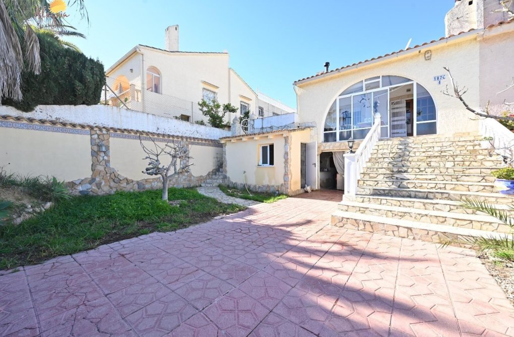 Reventa - Casa adosada - Orihuela - Urbanización Perla del Mar