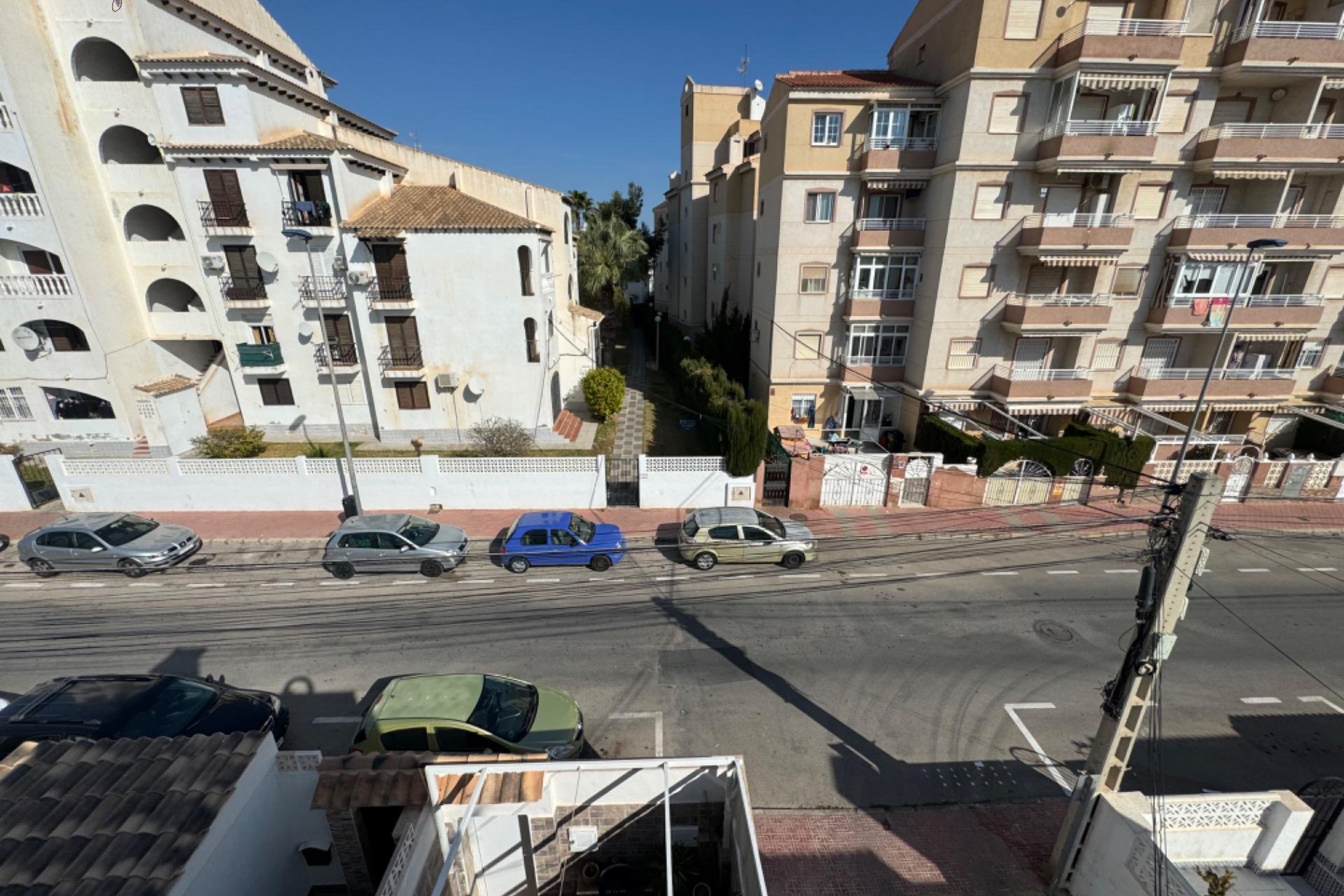 Reventa - Casa adosada - Torrevieja - Calas blanca