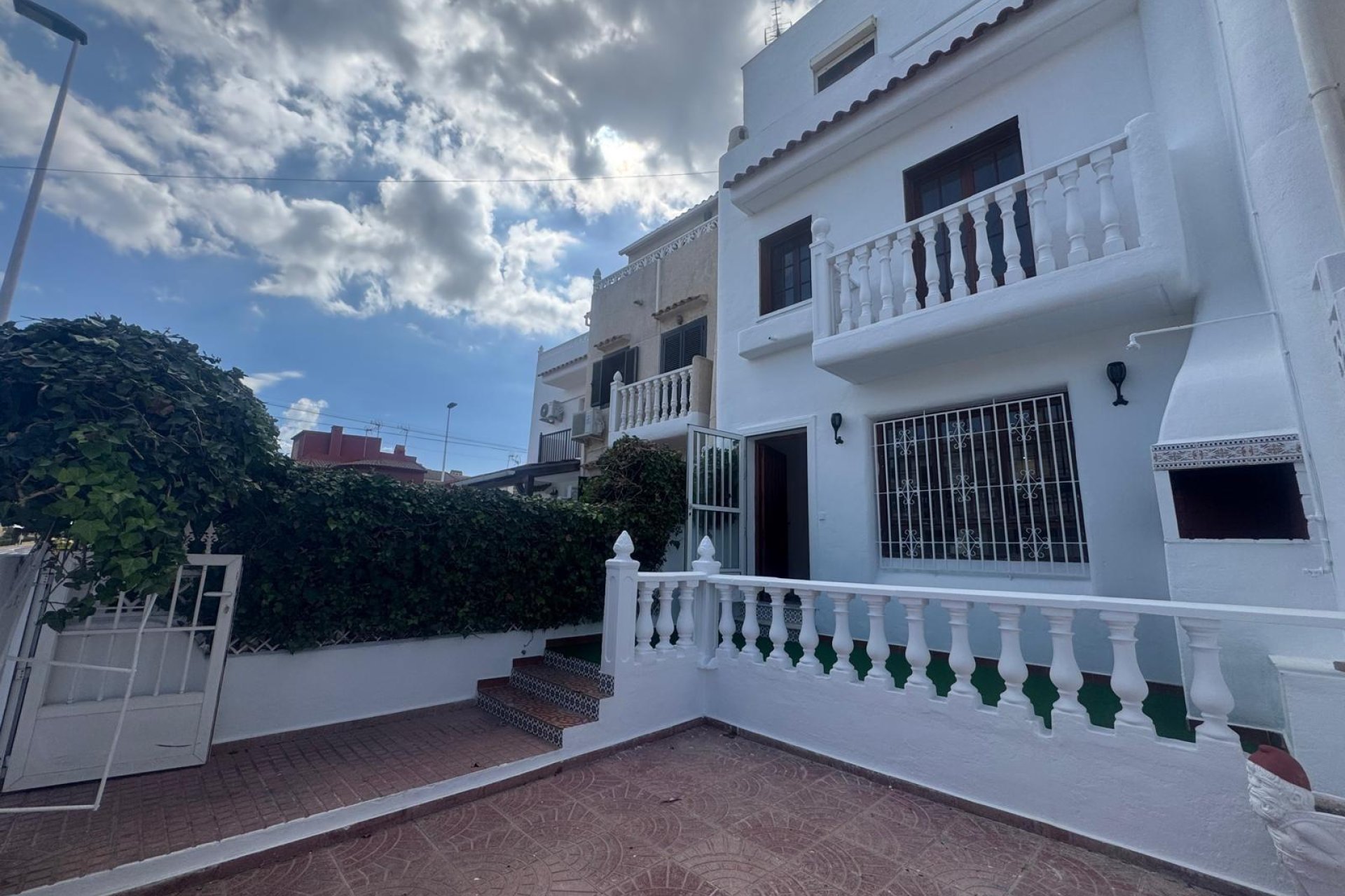 Reventa - Casa adosada - Torrevieja - Los Frutales