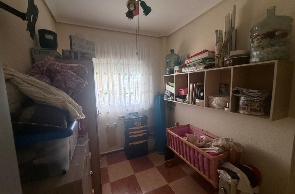 Reventa - Casa adosada - Torrevieja - San luis