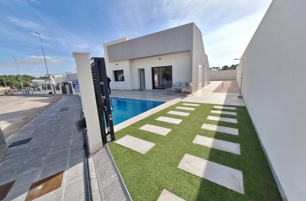 Reventa - Chalet - Pilar de la Horadada - Pinar de Campoverde