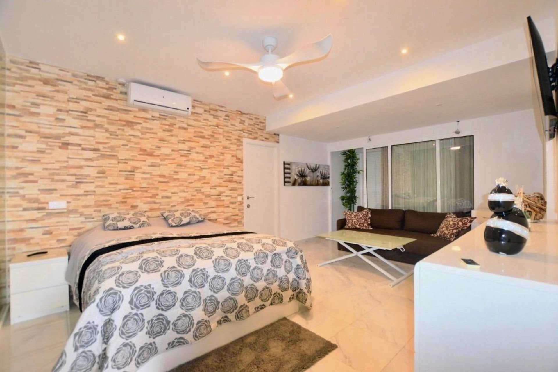 Reventa - Chalet - San Miguel de Salinas - Urbanizacion blue lagoon