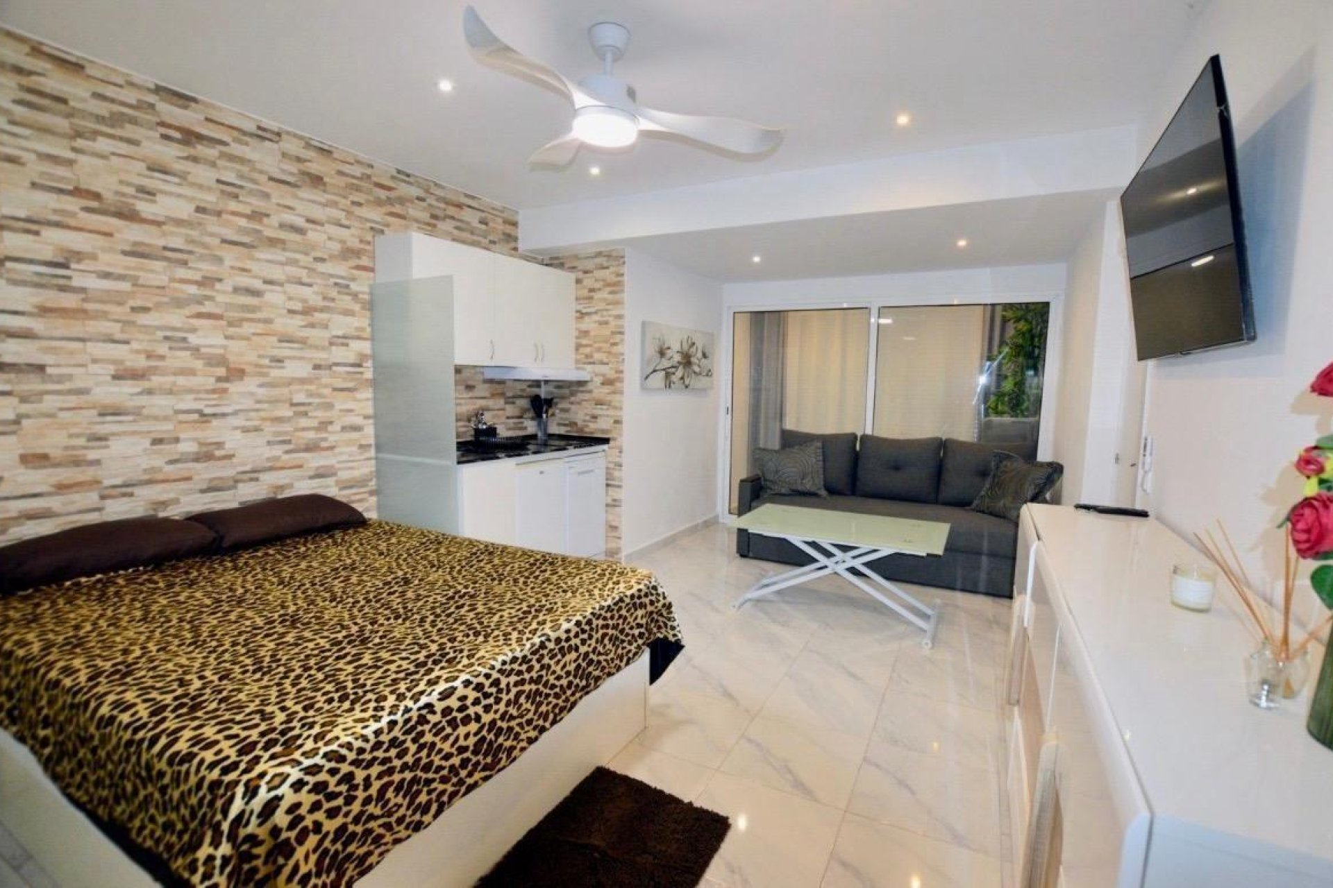 Reventa - Chalet - San Miguel de Salinas - Urbanizacion blue lagoon